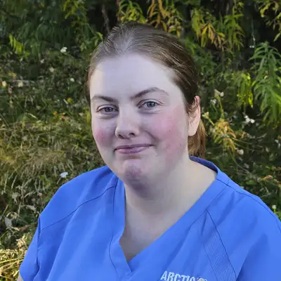 Headshot of Massage Therapist Katelyn